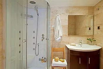 Ample Hotel Barcellona